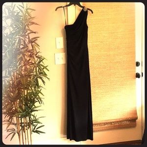 Black size 8 Ralph Lauren formal dress